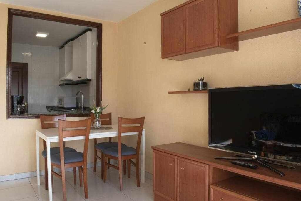 Apartamento Rodeira Vistas A La Ria Daire Cangas do Morrazo Dış mekan fotoğraf